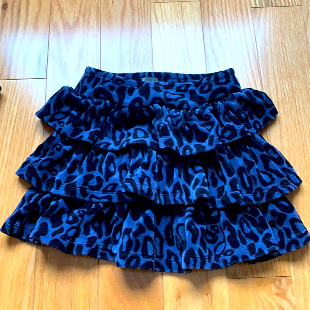 Adorable GAP girls skirt-leopard pattern!